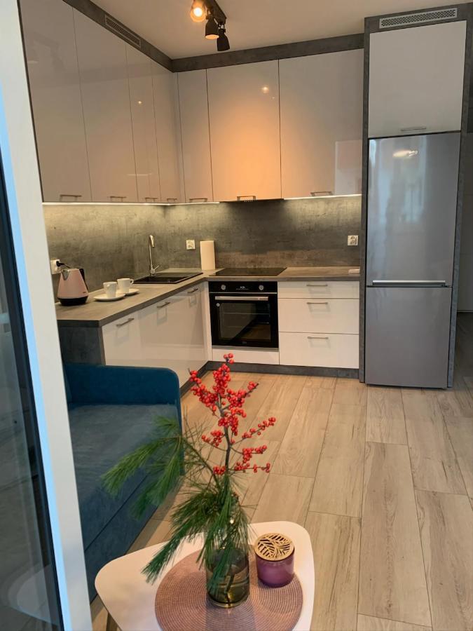- Brzeska For Apartment