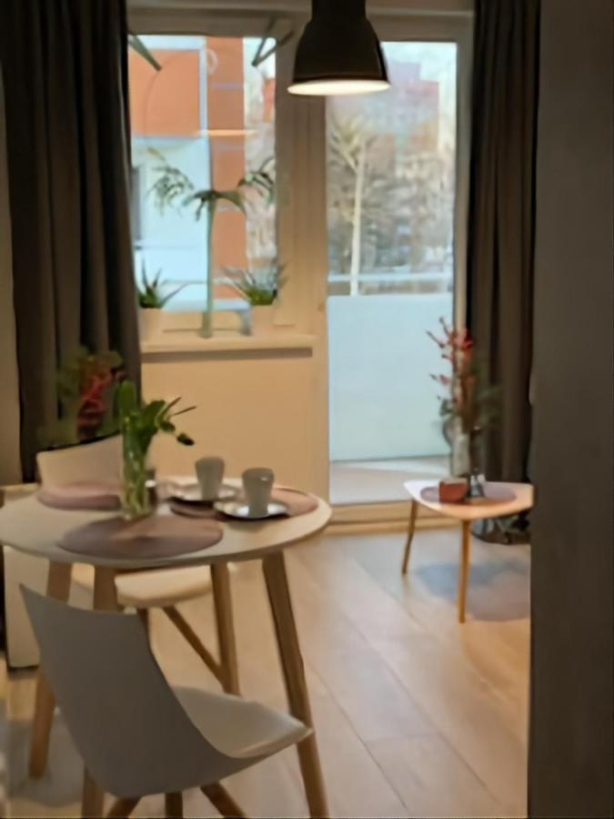 - Brzeska For Apartment